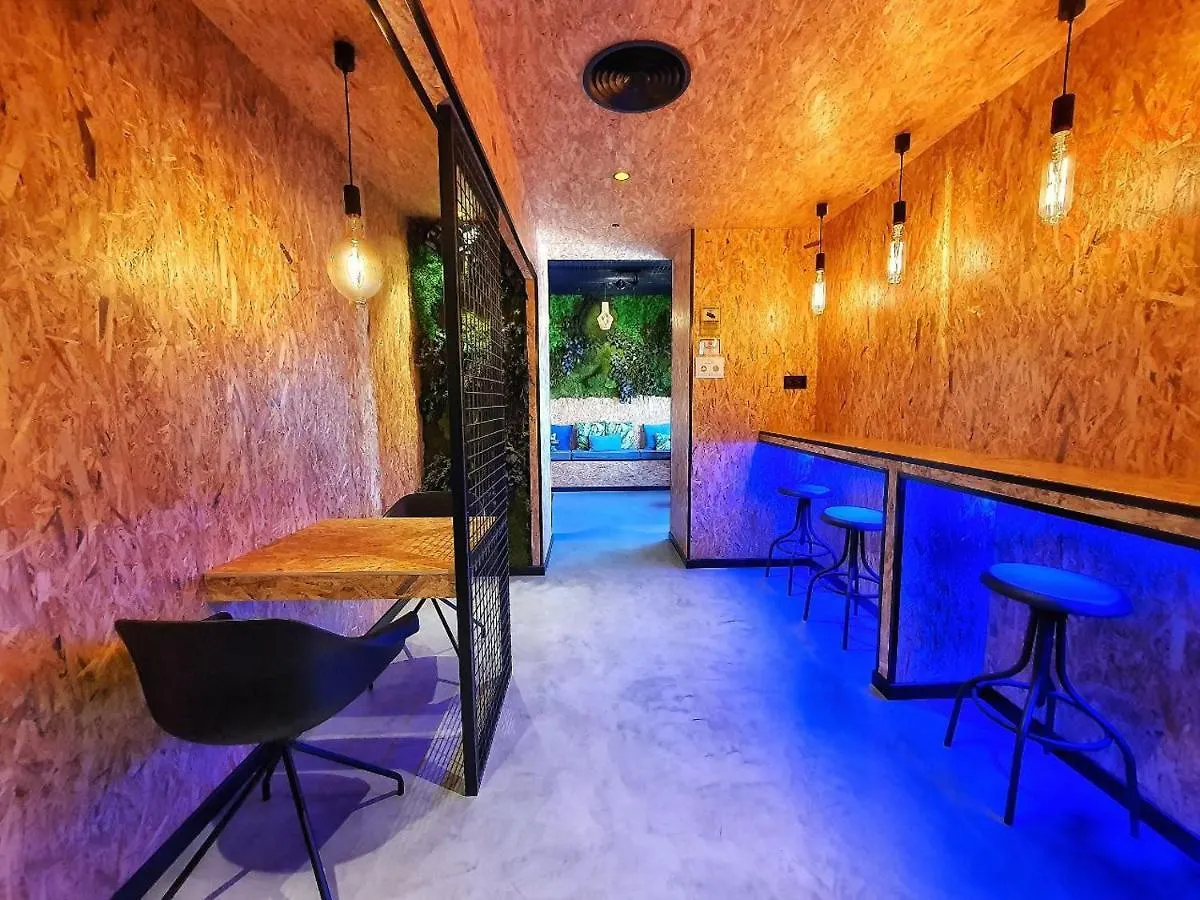 بيت ضيافة Mb Hostels Premium Eco - Adults Recommended نيرخا